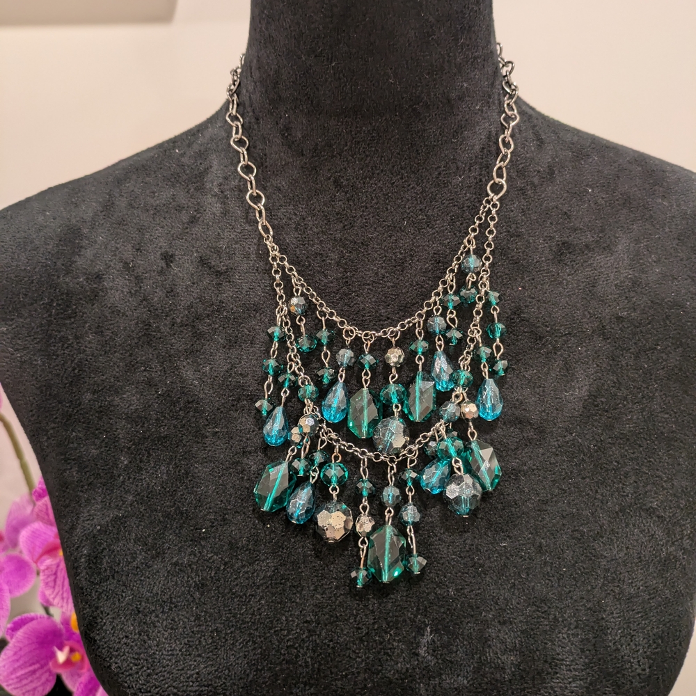 Lot Of 3 Green and Silver Necklace with Cascading Design